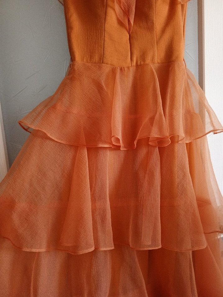 Turuncu Uzun Kat Katlı Straplez Abiye Elbise - Görsel 3