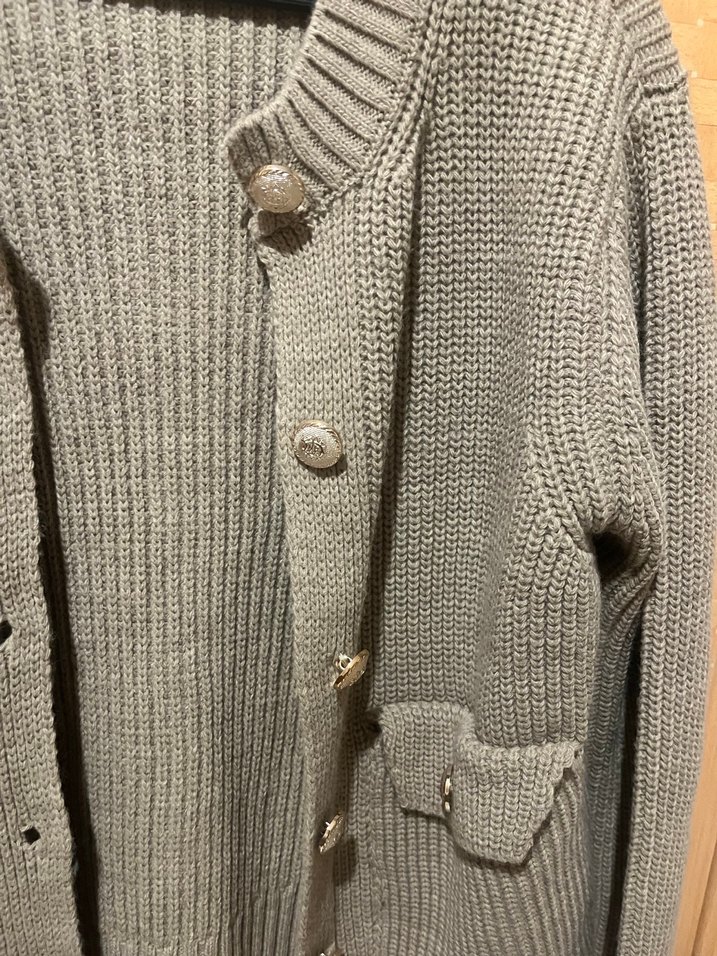 gold düğmeli hırka - Görsel 4