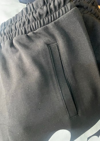l Beden pull&bear Siyah Baskılı Erkek Mini Eşofman Şortu