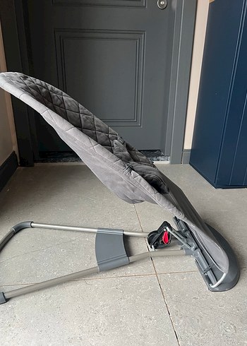 Baby Björn sallanan ana kucağı gri - Görsel 3