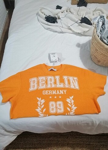 Bershka Sıfır tshirr