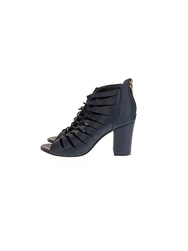 Diğer Stiletto %70 İndirimli.