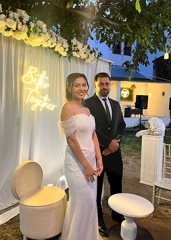 Beyaz Straplez Uzun Drape Detaylı Nişan Elbisesi