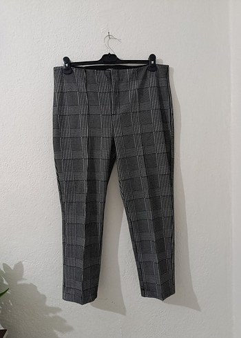 Gri Kemerli Midi Kumaş Kadın Pantolon