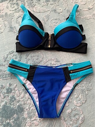 Bikini ????