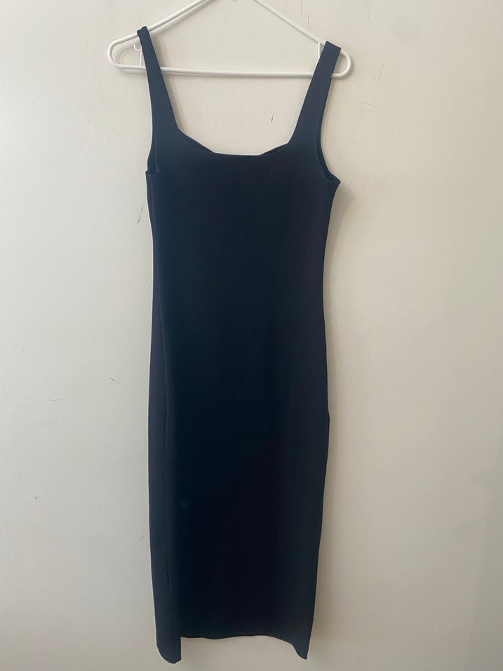 Zara Siyah Boncuk İşlemeli Uzun Elbise - Görsel 4