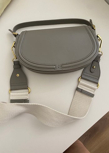 Zara çanta