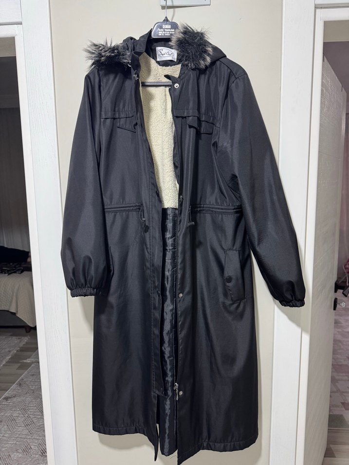 Siyah Uzun fermuarlı Kadın Mont - Görsel 3