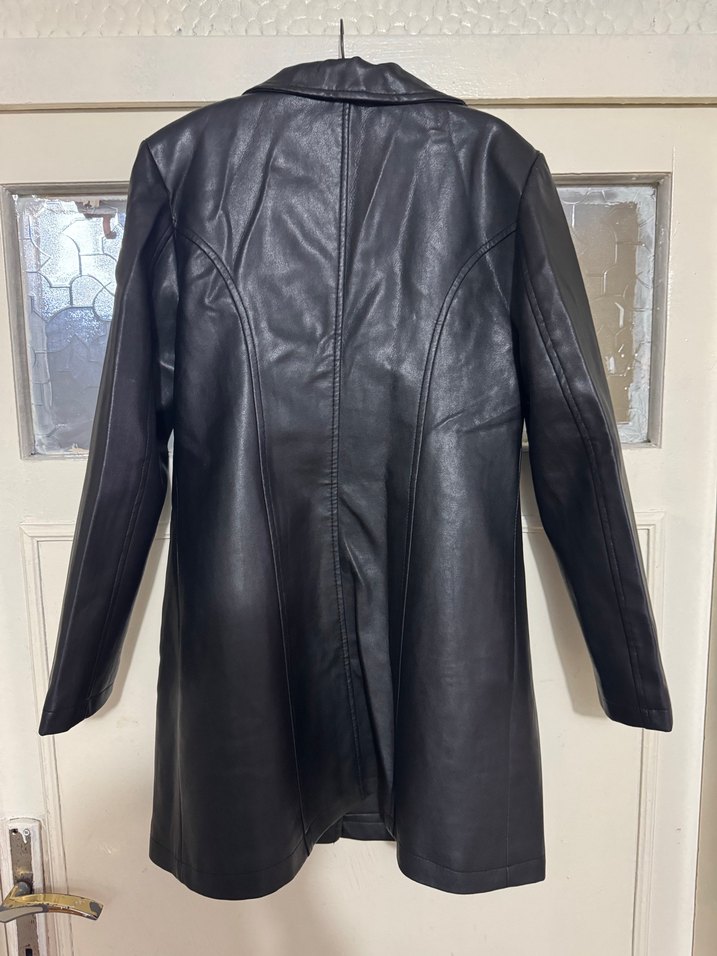 Düğmeli Siyah Deri Kadın Ceket - Görsel 3