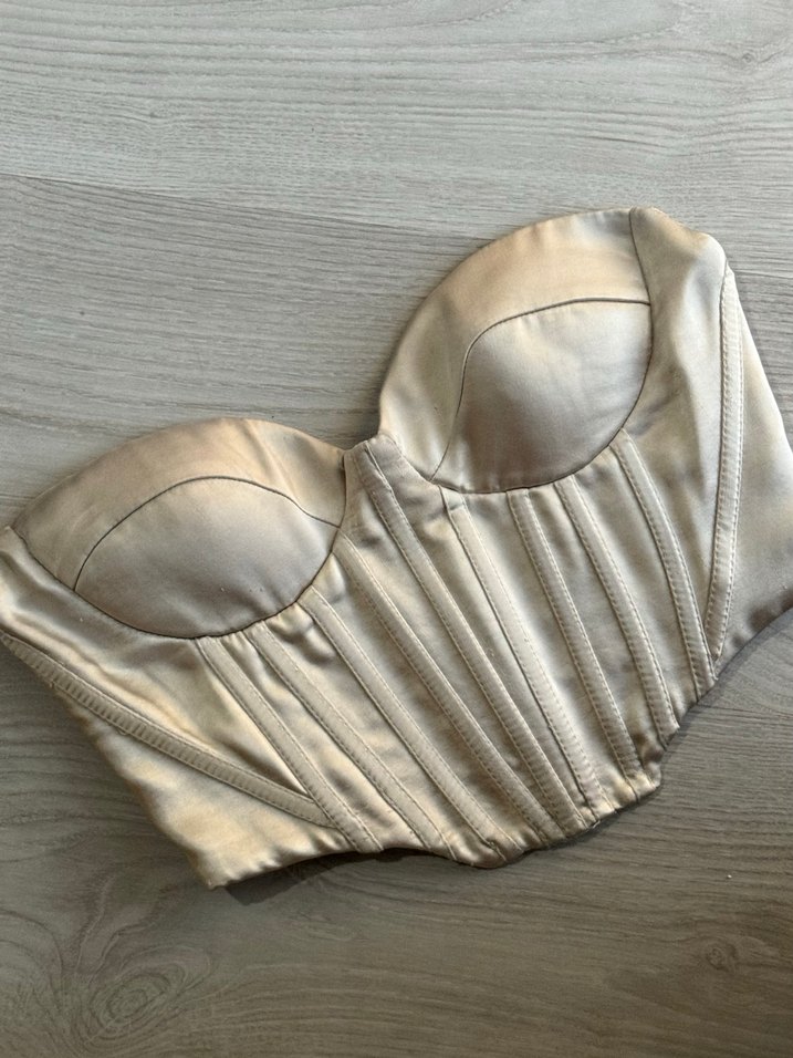 Beyaz Transparan Saten Straplez Büstiyer - Görsel 2