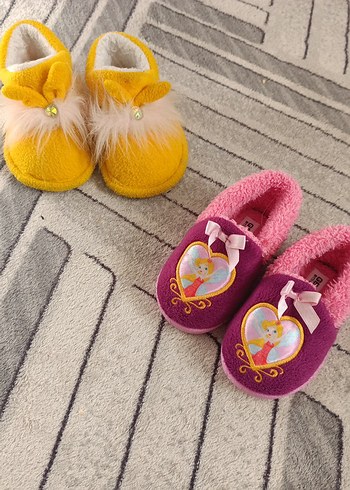 Kız Çocuk Sarı Nakışlı Sıcak Ev Terliği - Görsel 4