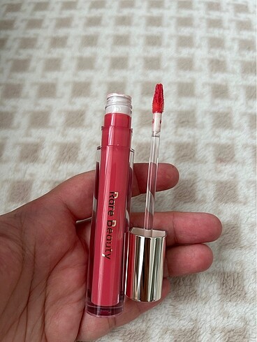 Rare Beauty Lip Balm Gloss - Görsel 2