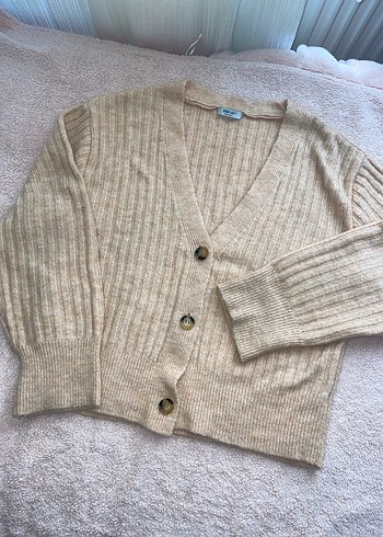 Bej Düğmeli Triko Hırka - Görsel 3