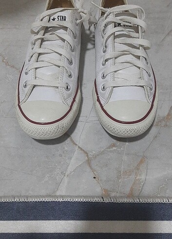 40 Beden beyaz Renk Convers ayakkabı 