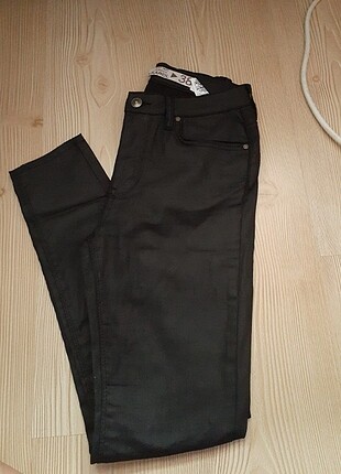 Siyah pantalon 