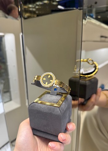 Gold renk kadın çelik çeyrekli bileklik