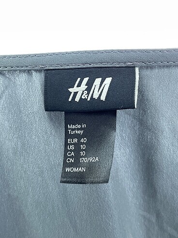 40 Beden çeşitli Renk H&M Kısa Elbise %70 İndirimli.
