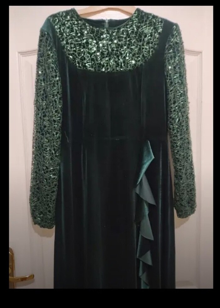 Kadife yeşil abiye - Görsel 4