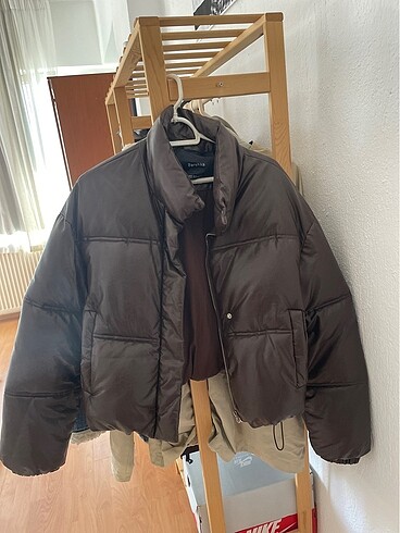 bershka mont