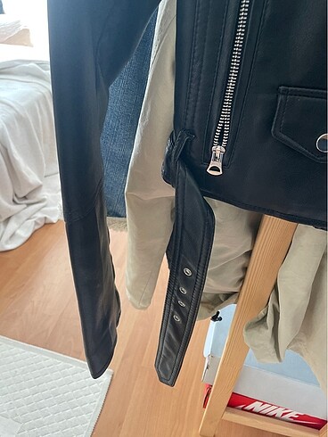 s Beden pull and bear deri ceket