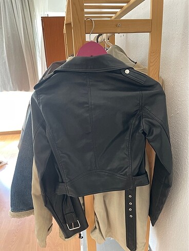 s Beden siyah Renk pull and bear deri ceket