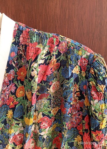 Çiçek Desenli Bohem V Yaka Gömlek - Görsel 5