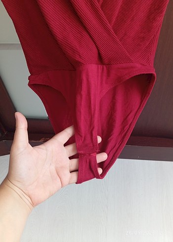 s Beden kırmızı Renk Kırmızı V Yaka Drapeli Kadın Bluz