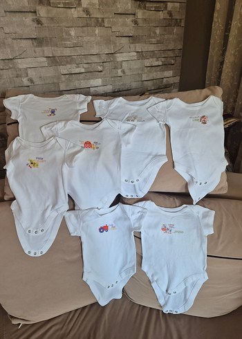 Marks & Spencer 3 Ay