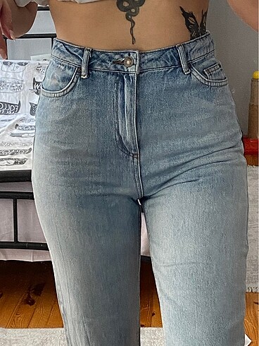 mom jean