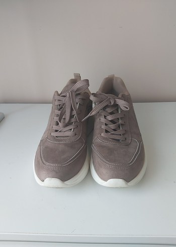 Bej Dolgu Topuklu Süet Kadın Spor Ayakkabı - Görsel 3