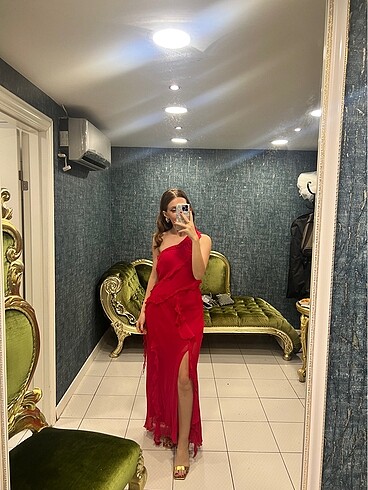 xs Beden Mango kırmızı elbise