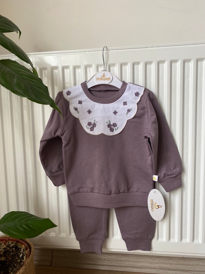 Uzun Kollu Dantelli Nakışlı Bebek Kız Takımı - Görsel 2