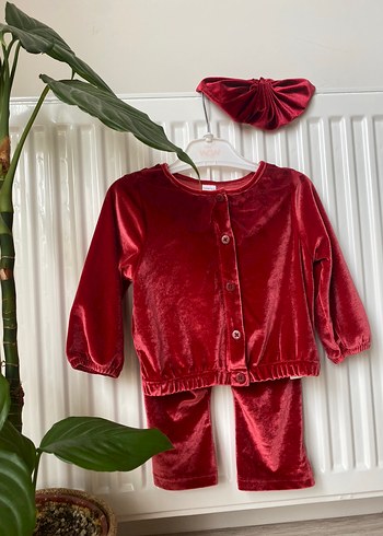 Kız Bebek Koyu Kırmızı Düğmeli Takım - Görsel 4