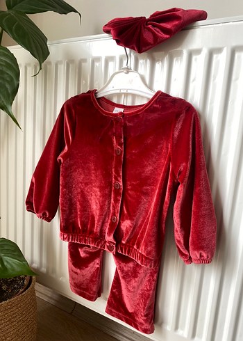 Kız Bebek Koyu Kırmızı Düğmeli Takım - Görsel 5