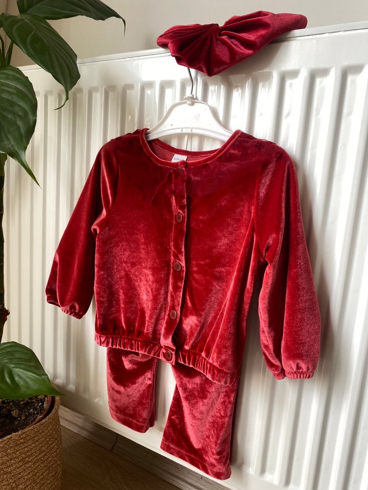Kız Bebek Koyu Kırmızı Düğmeli Takım - Görsel 5