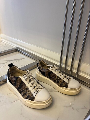 shoes and more sneaker