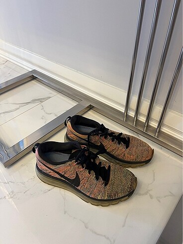 nike spor ayakkabı