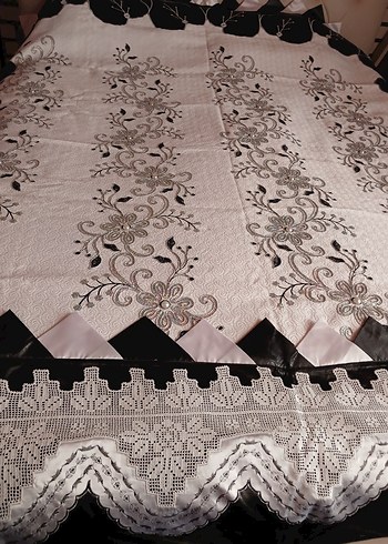 Çeyizlik Dantelli Pike Takımı - Görsel 2