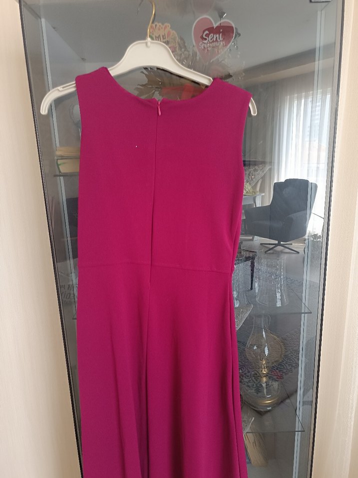 Pembe Uzun Kollarsız V Yaka Elbise - Görsel 2