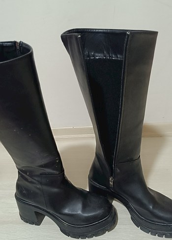 Siyah Tokalı Dizüstü Kadın Bot - Görsel 3