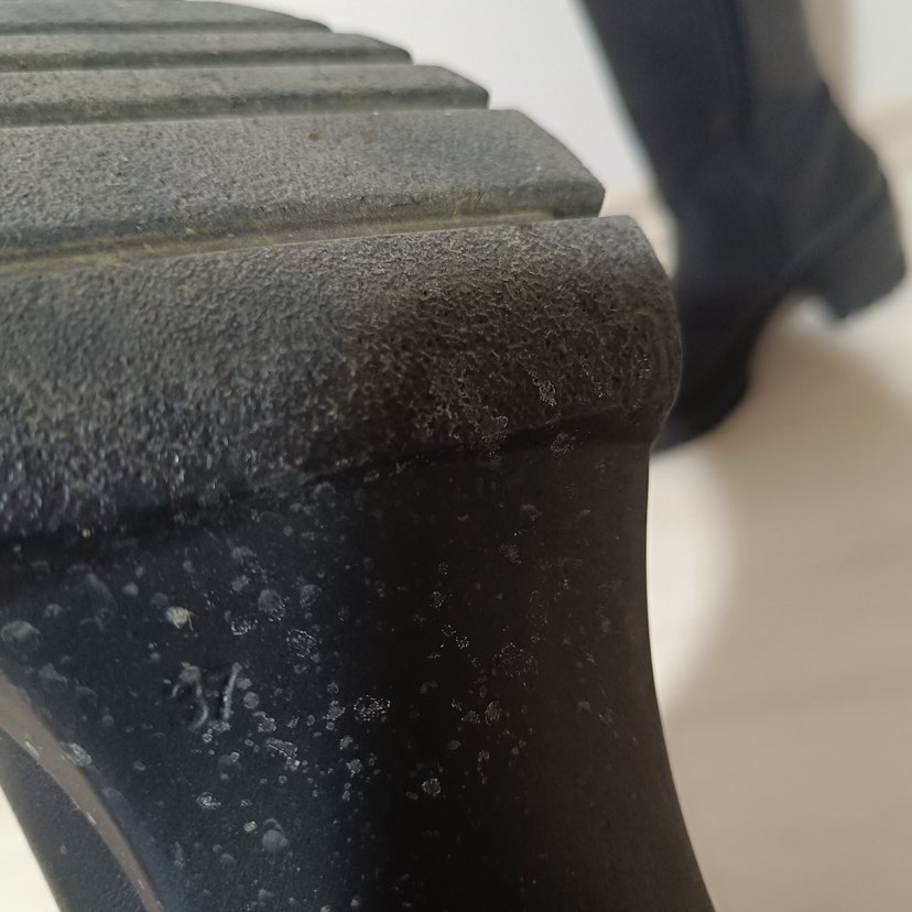 Siyah Tokalı Dizüstü Kadın Bot - Görsel 4