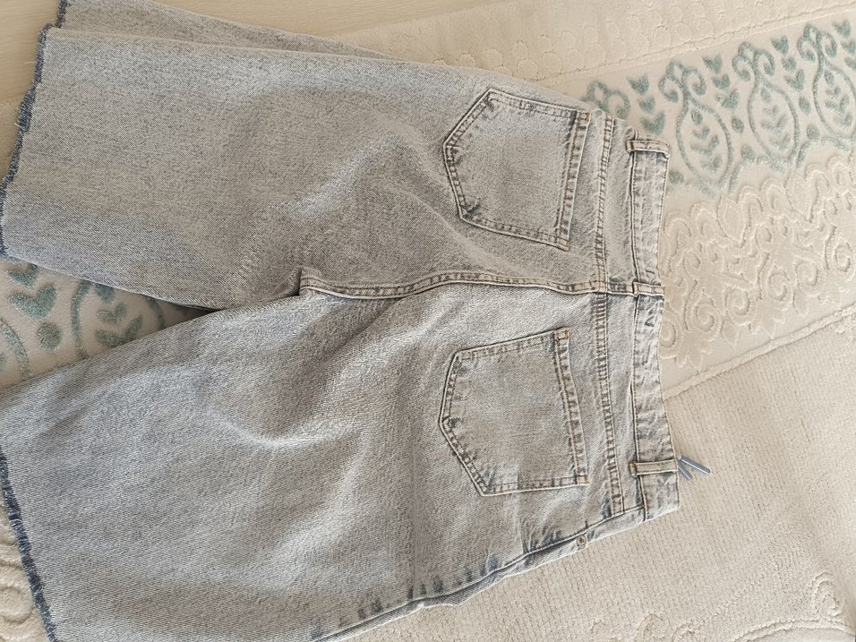 Gri Kadın Kot kapri şort, Kemerli, Salaş Kesim - Görsel 2