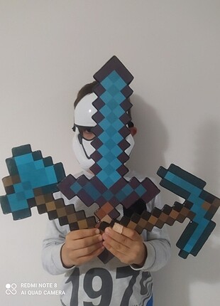 Minecraft elmas kılıç kazma ve balta