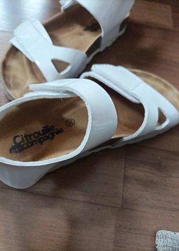 Kız Beyaz Tokalı Rahat Sandalet - Görsel 7