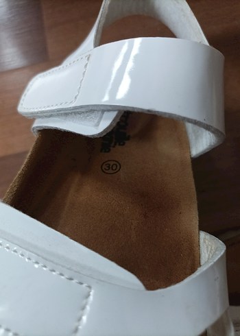 Kız Beyaz Tokalı Rahat Sandalet - Görsel 5