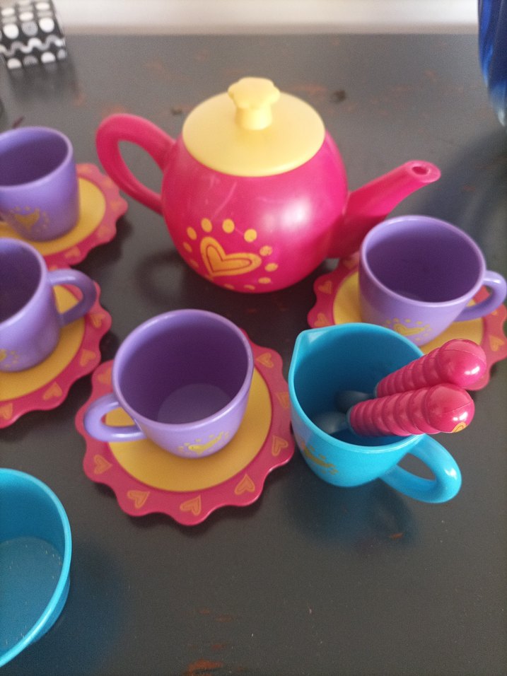 Renkli Plastik Çay Seti Oyuncak - Görsel 3