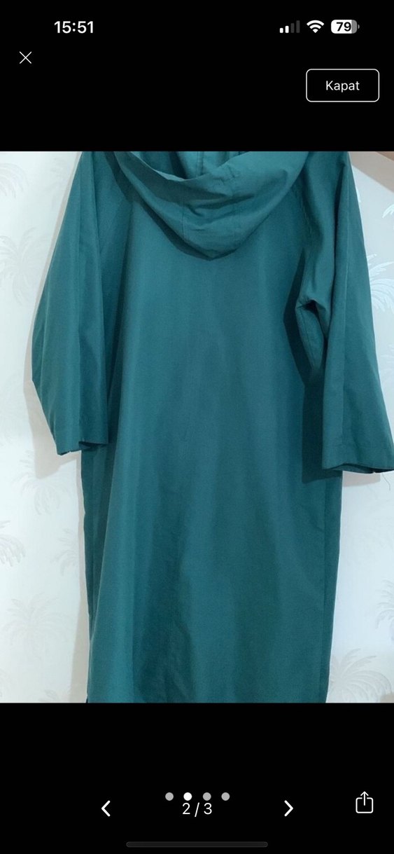 Uzun Yeşil Fermuarlı Kadın Yağmurluk - Görsel 2