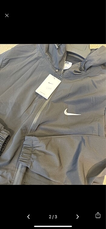 Nike Yağmurluk