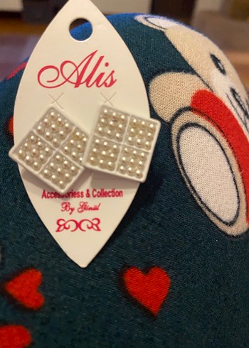 Minik inci detaylı Kadın Küpe - Görsel 2