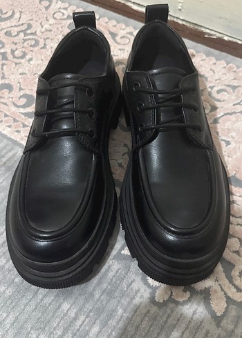 Erkek Siyah Minimalist Topuklu Oxford Ayakkabı